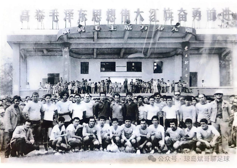 广场趣事发生生活怎么写_广场舞的趣事作文500字_生活广场发生趣事